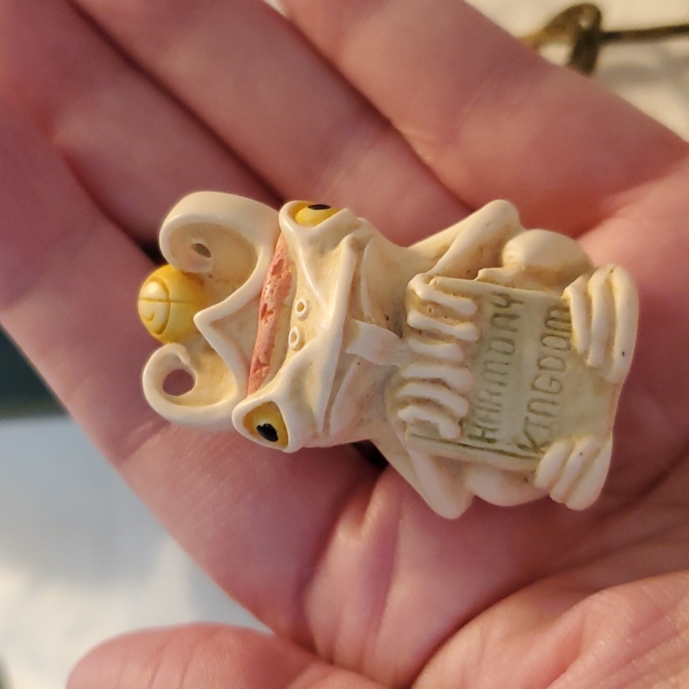 Harmony Kingdom Frog Prince Trinket Box Pendant NIB TJZFR Retired Garden…